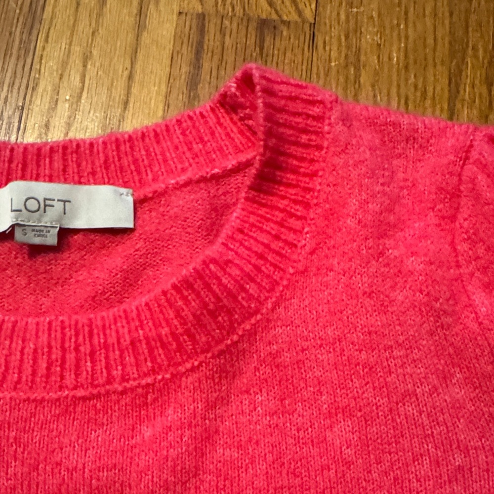 LOFT Women's Vibrant Pink Crew Neck Sweater